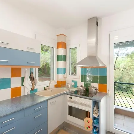 Vintage Maisonette With 3-bdrms, Akti Elias Halkidiki Kalogria (Sithonia)
