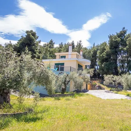 Apartment Vintage Maisonette With 3-bdrms, Akti Elias Halkidiki